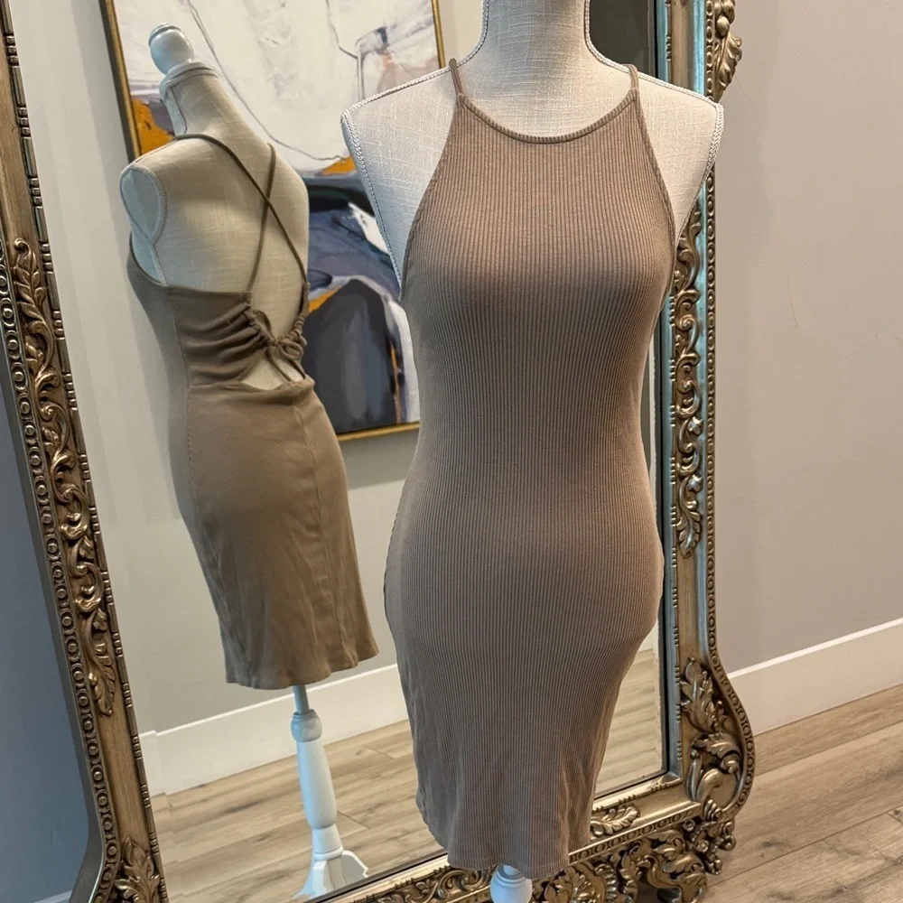 hm backless dress Women's Gold-colored Open-Back Satin Dress